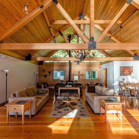 Homfray Lodge Desolation Sound Екстер'єр фото
